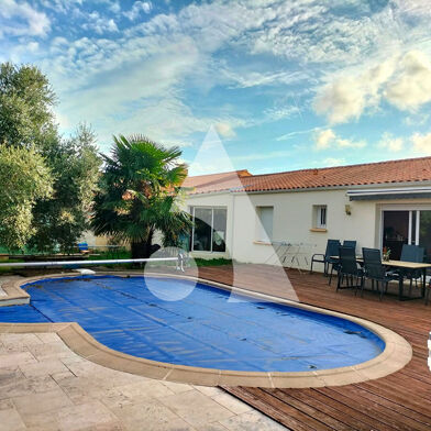 Maison 7 pièces 365750 €