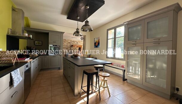 Villa / Maison 8 pièces  à vendre Grignan 26230