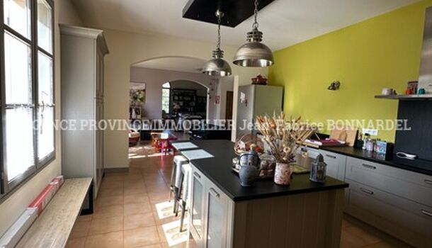 Villa / Maison 8 pièces  à vendre Grignan 26230