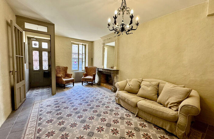 Maison de ville atypique en centre ville de Villeneuve sur Lot — photo 4