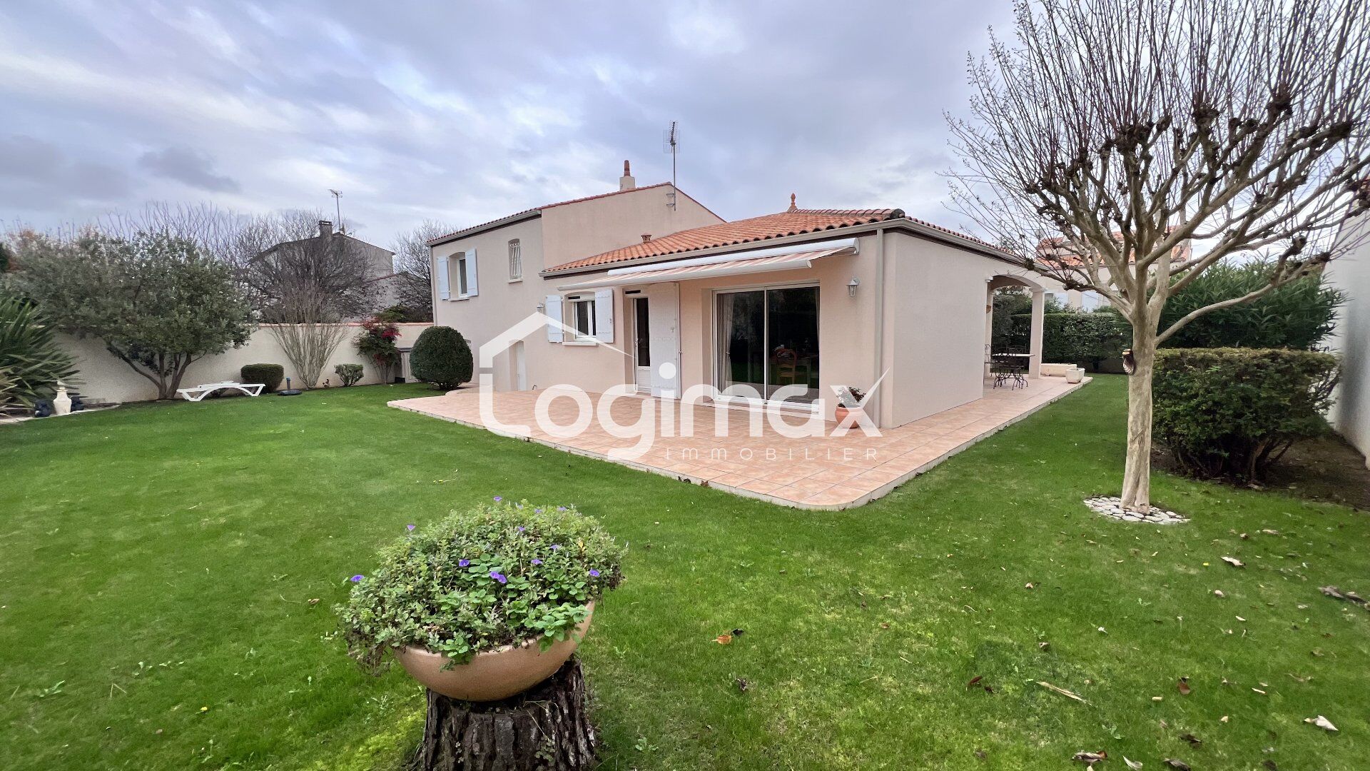 Villa / Maison  T4 à vendre Périgny 17180