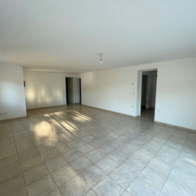 Appartement 3 pièces 900 €