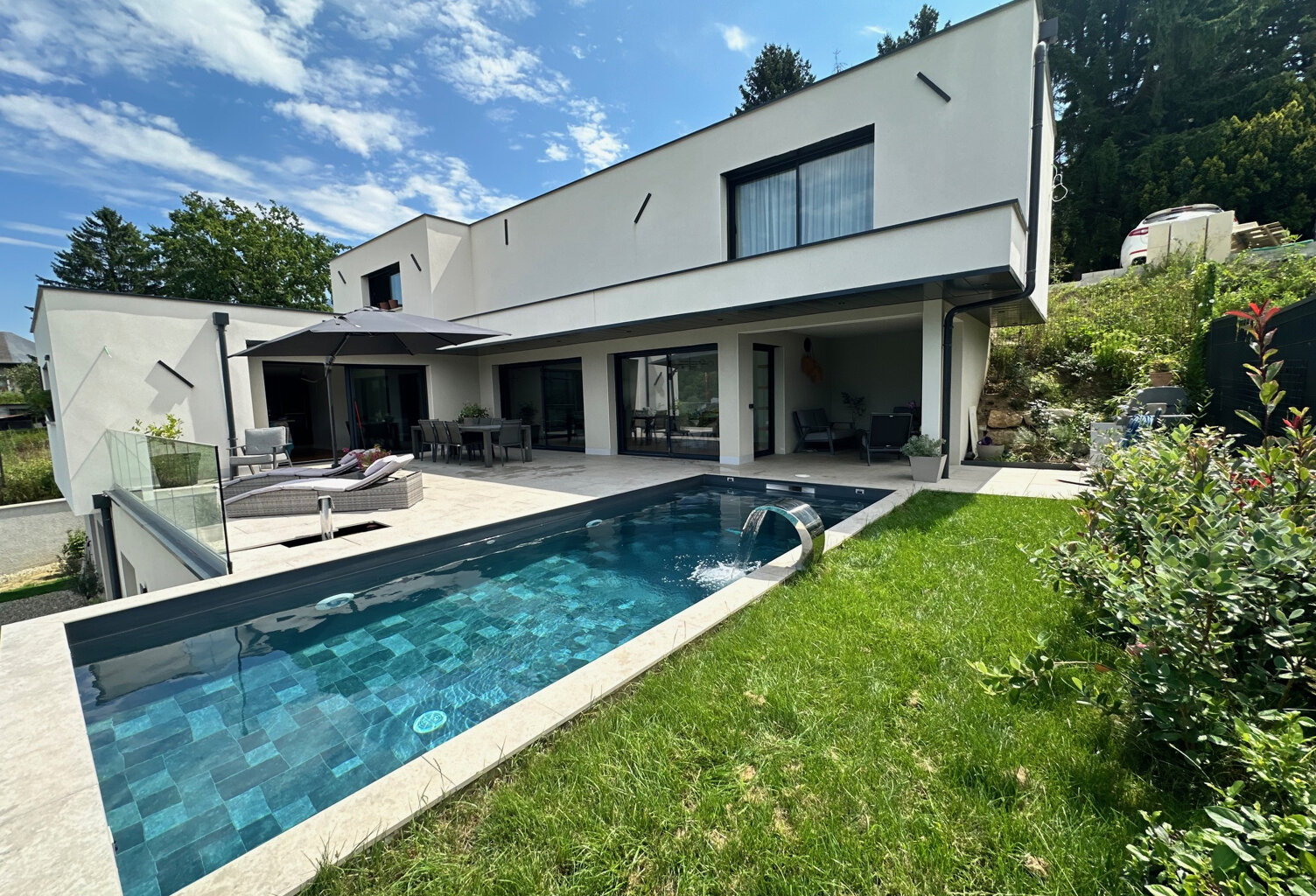 VIVIERS DU LAC, Villa Moderne avec piscine — photo 1