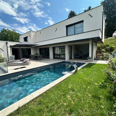 Maison 6 pièces 830000 €