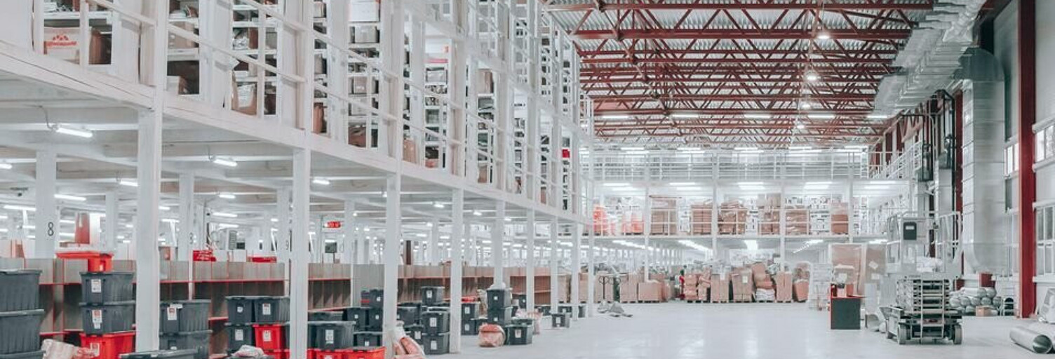 Commerce  730 m² à louer à Saint-Jean-de-Védas (34430)