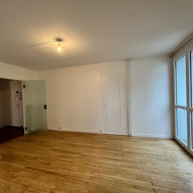 Appartement 3 pièces 540 €