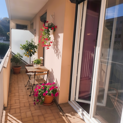 Appartement 5 pièces 165900 €