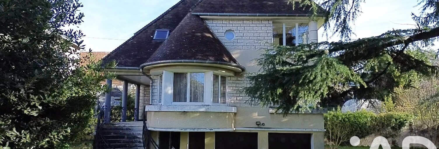 Maison 8 Pièces 162 m² à vendre à Le Blanc (36300)