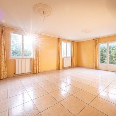 Maison 12 pièces 315000 €