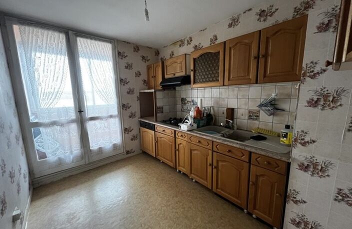 Vente appartement 5 pièces 75 m² Saint-Pierre-des-Corps (37700) — photo 2