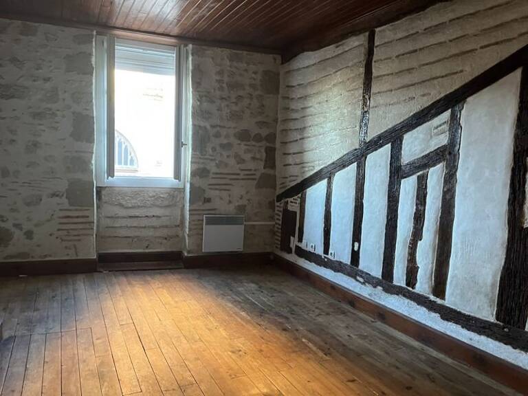 Maison de bourg de 7 pièces principales — photo 1