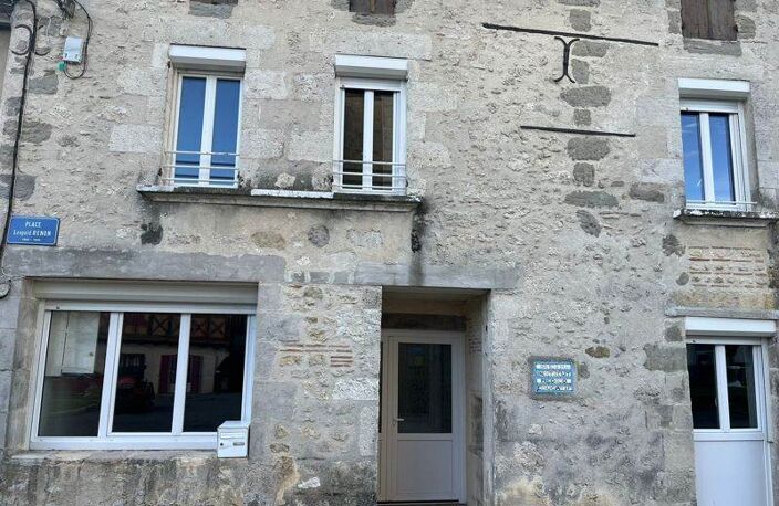 Maison de bourg de 7 pièces principales — photo 2