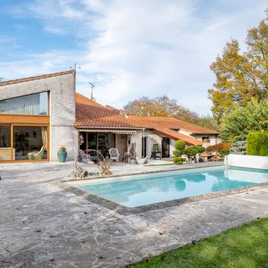 Maison 7 pièces 549675 €