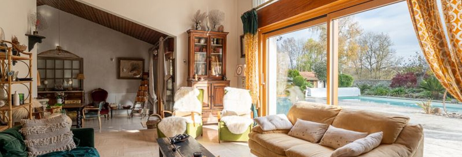 Maison 7 Pièces 242 m² à vendre à Saintes (17100)