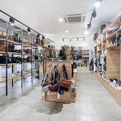 Commerce  183000 €