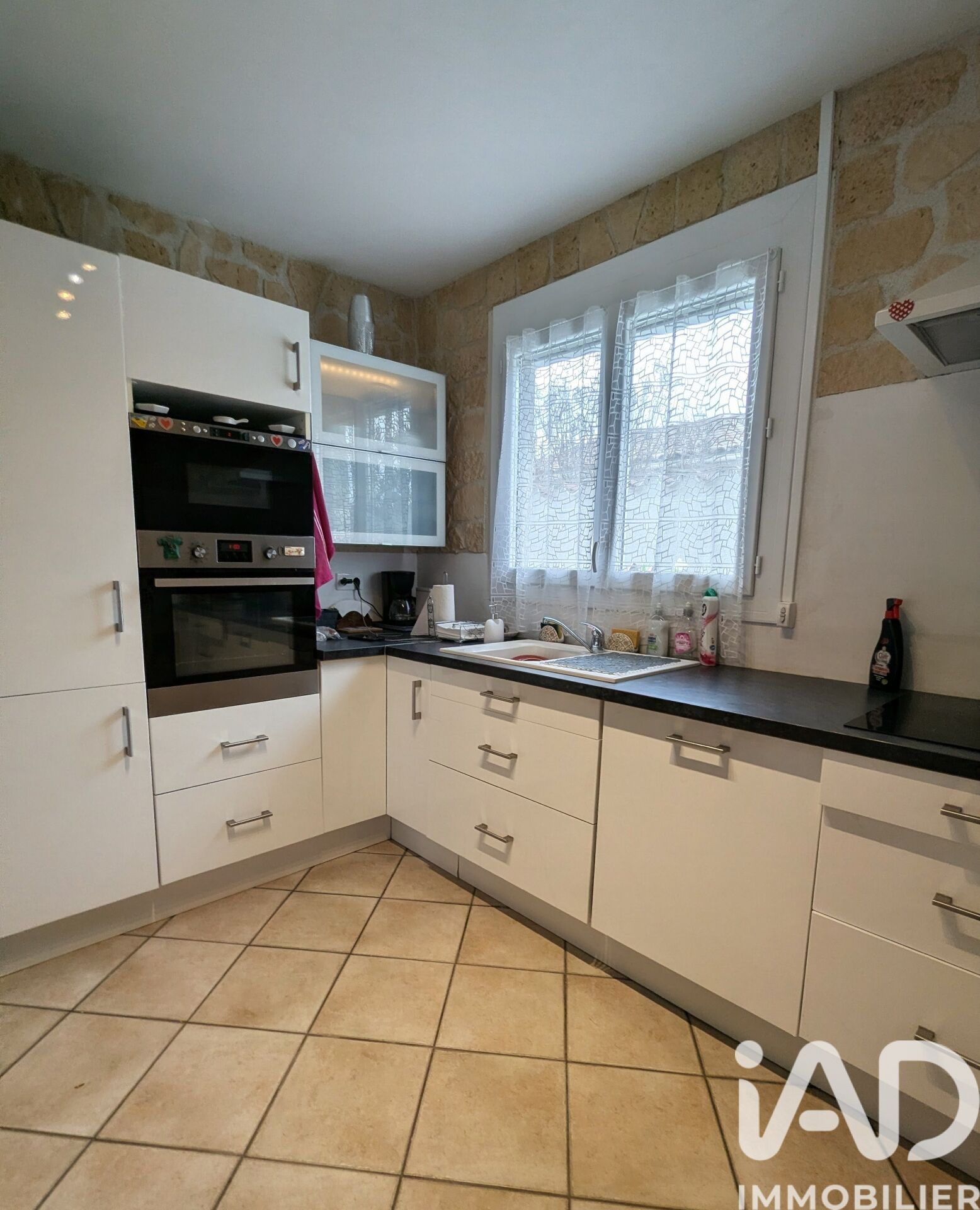 St-Seurin-Sur-L-Isle - 69m² - 4p. - 2ch.