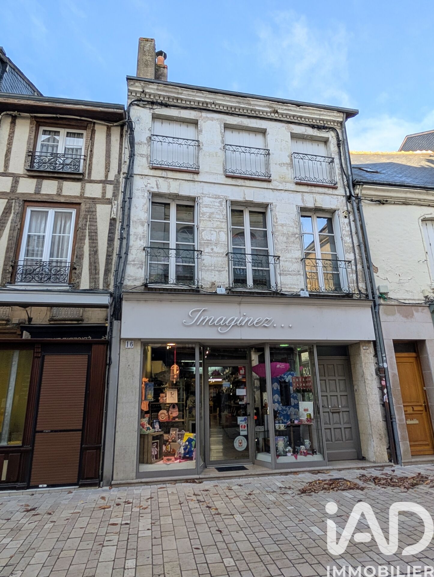 Vendome - 270m² - 1p.