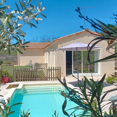 Maison 8 pièces 300000 €