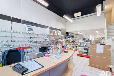 Commerce  656000 €