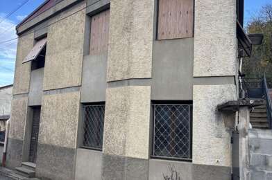 Appartement  256000 €