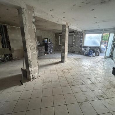 Commerce 3 pièces 54800 €