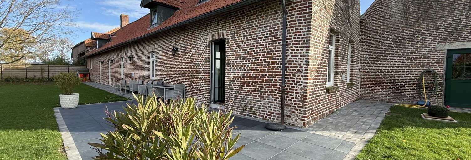 Maison 7 Pièces 240 m² à vendre à Cappelle-en-Pévèle (59242)