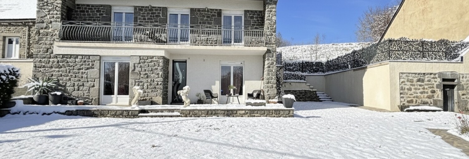 Maison 8 Pièces 197 m² à vendre à Valuéjols (15300)