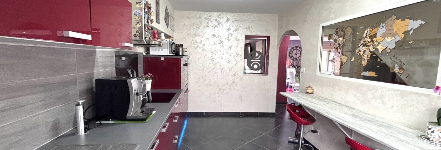 Maison 8 Pièces 197 m² à vendre à Valuéjols (15300)