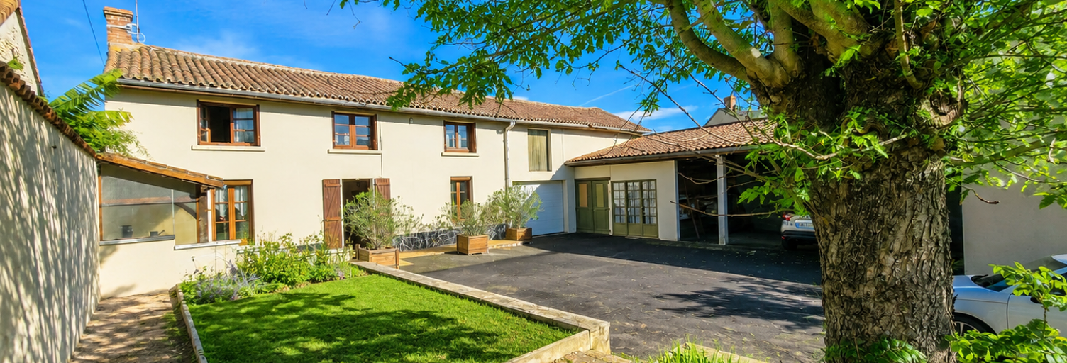 Maison 5 Pièces 109 m² à vendre à Aulnay (86330)