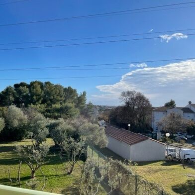 Appartement 2 pièces 872 €