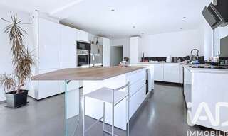 Maison 10 Pièces 280 m² à vendre à Wavrin (59136)