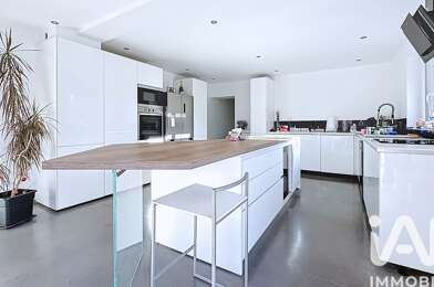 Maison 10 pièces 532000 €