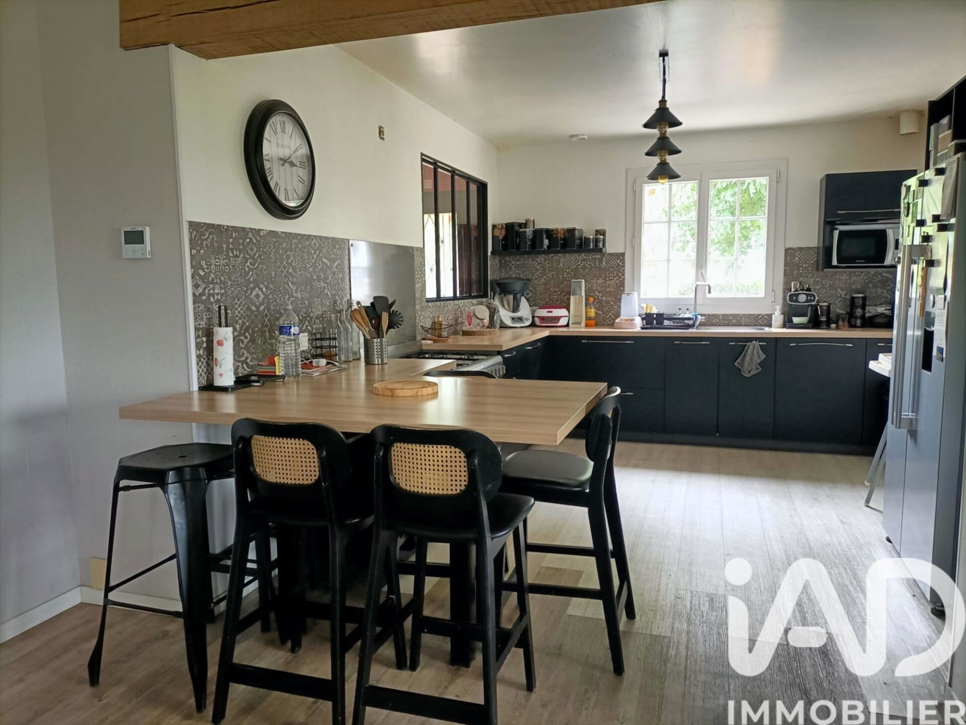 St-Mars-D-Outille - 153m² - 5p. - 4ch.