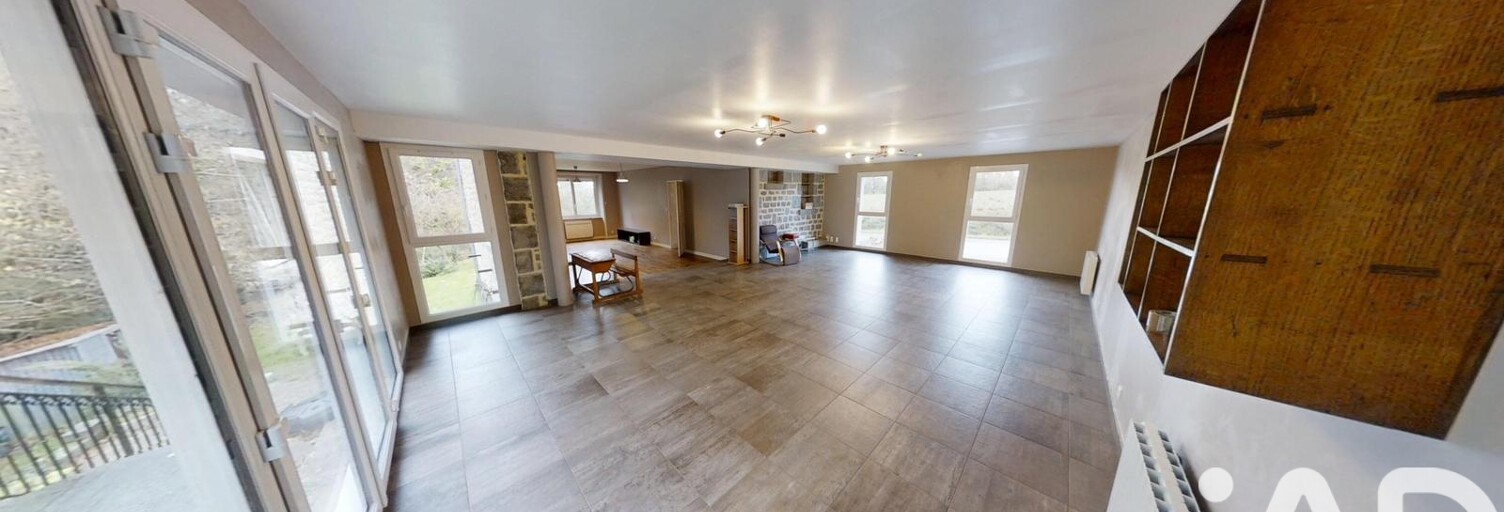 Maison 9 Pièces 252 m² à vendre à Bobital (22100)