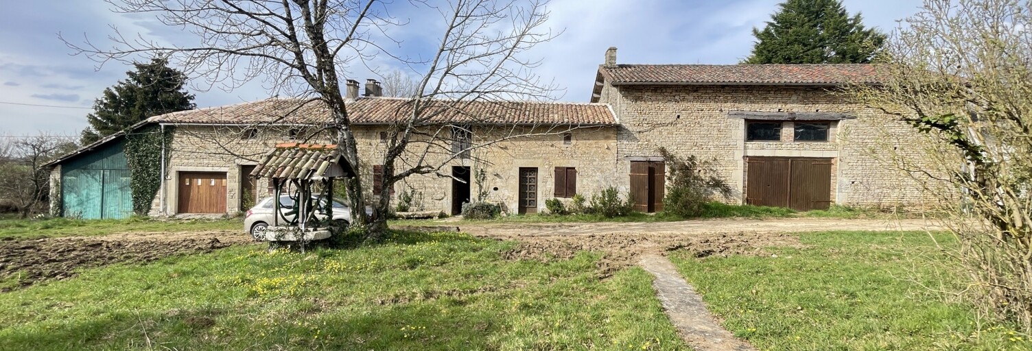 Maison 6 Pièces 205 m² à vendre à Lezay (79120)