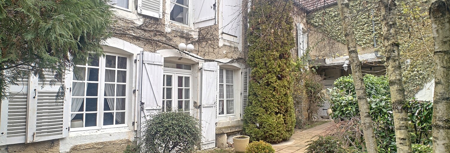 Maison 7 Pièces 190 m² à vendre à Châteauvillain (52120)