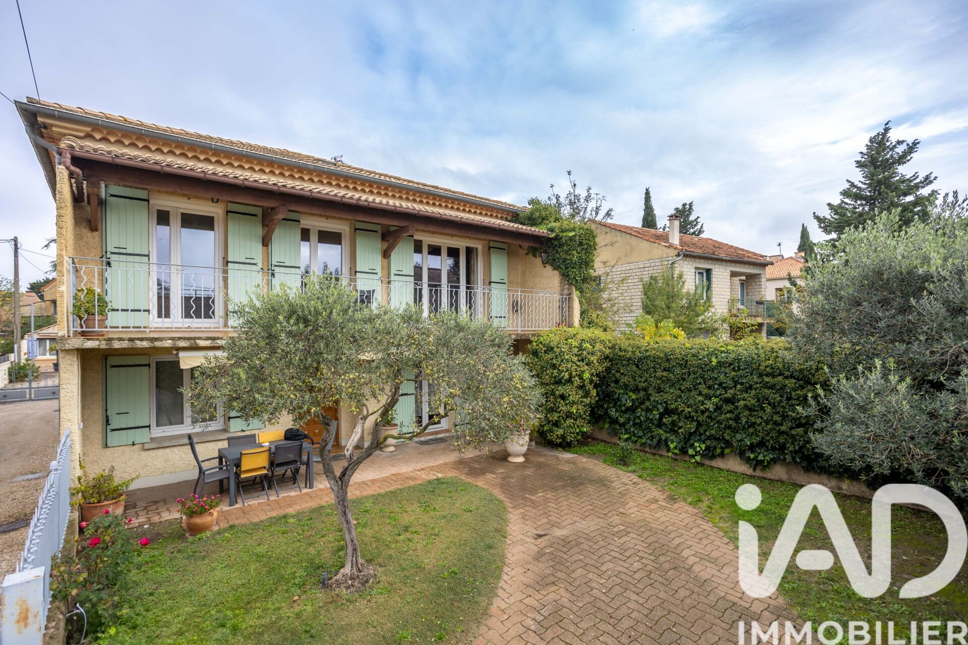 Orange - 200m² - 6p. - 4ch.