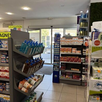 Commerce  308000 €