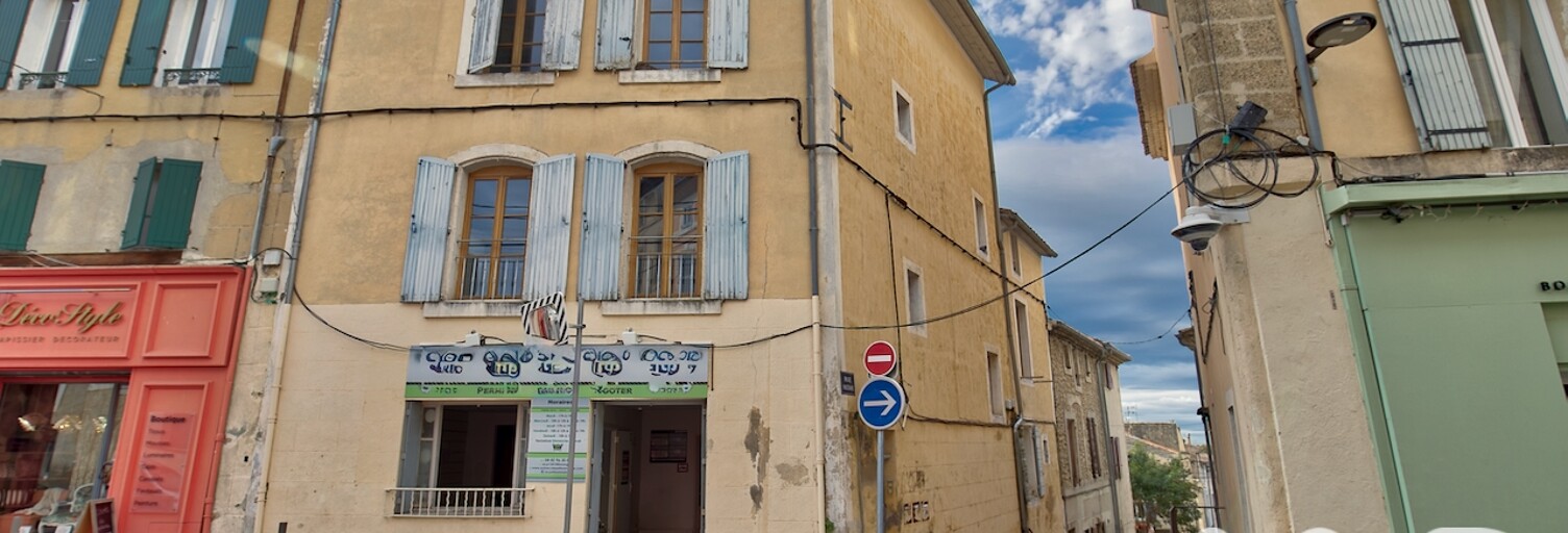 Immeuble  400 m² à vendre à Lambesc (13410)