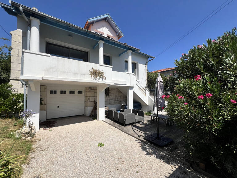 ROYAN - QUARTIER DU PARC - MAISON 5 CHAMBRES - JARDIN — photo 1