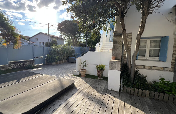 ROYAN - QUARTIER DU PARC - MAISON 5 CHAMBRES - JARDIN — photo 2