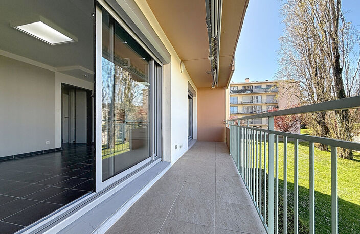 Appartement T3 La Verpillière — photo 4