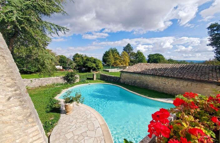 Proche Forcalquier, Propriété de 231 m² sur 20 hectares de terrain — photo 2