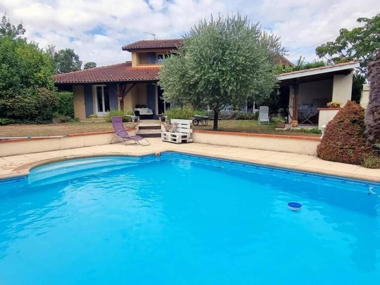 Maison spacieuse avec piscine à Saramon — photo 1