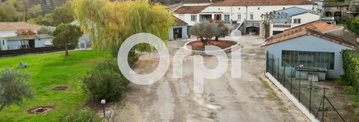 Maison 7 Pièces 554 m² à vendre à Vallon-Pont-d'Arc (07150)