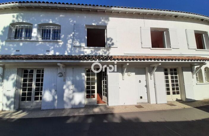 Breuillet – Charmante maison de ville 130 m² avec grande terrasse, commerces à pied — photo 2
