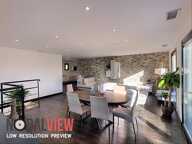Idéale pour grande famille Cette maison se compose de deux appartements reliés par un escalier intérieur, permettant de profiter à la fois de deux espaces indépendants et d’une vraie vie de famille sous le même toit — photo 2
