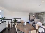 Idéale pour grande famille Cette maison se compose de deux appartements reliés par un escalier intérieur, permettant de profiter à la fois de deux espaces indépendants et d’une vraie vie de famille sous le même toit — photo 4