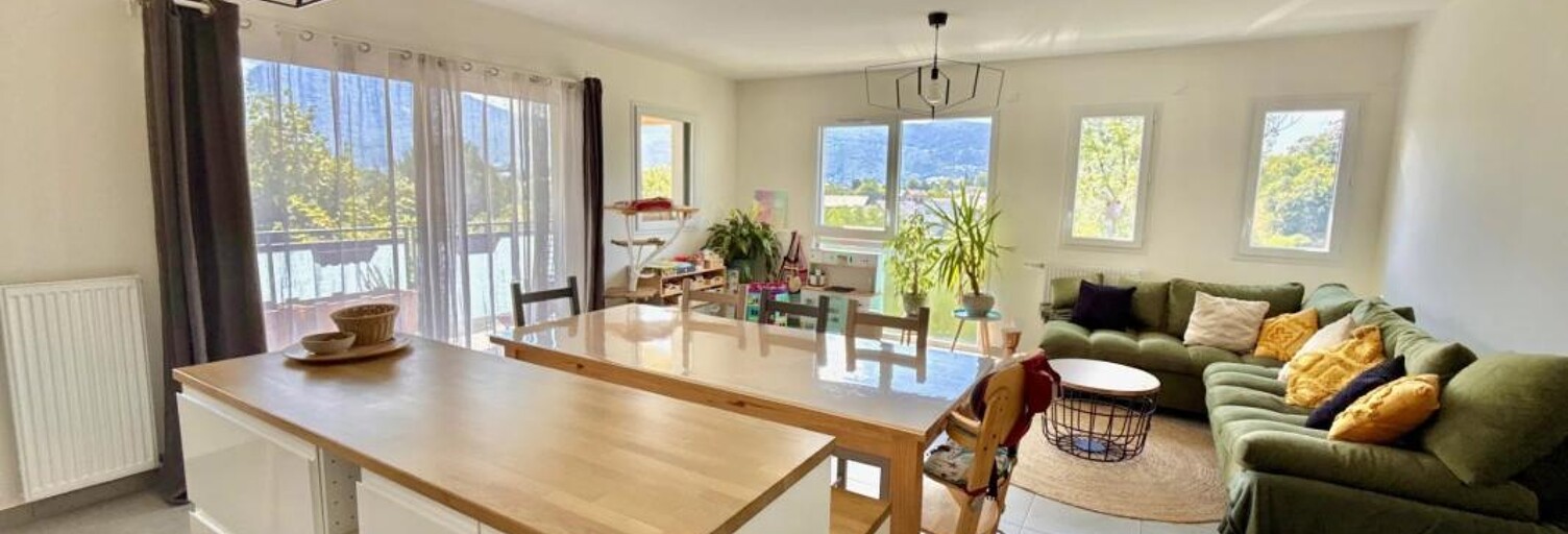 Appartement 4 Pièces 91 m² à vendre à Saint-Jeoire-Prieuré (73190)