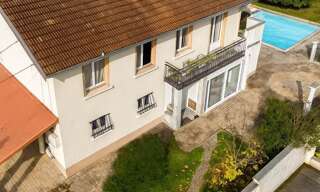 Maison 9 Pièces 182 m² à vendre à Péronnas (01960)